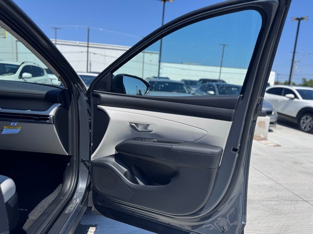 New 2026 Hyundai Tucson SE image 10