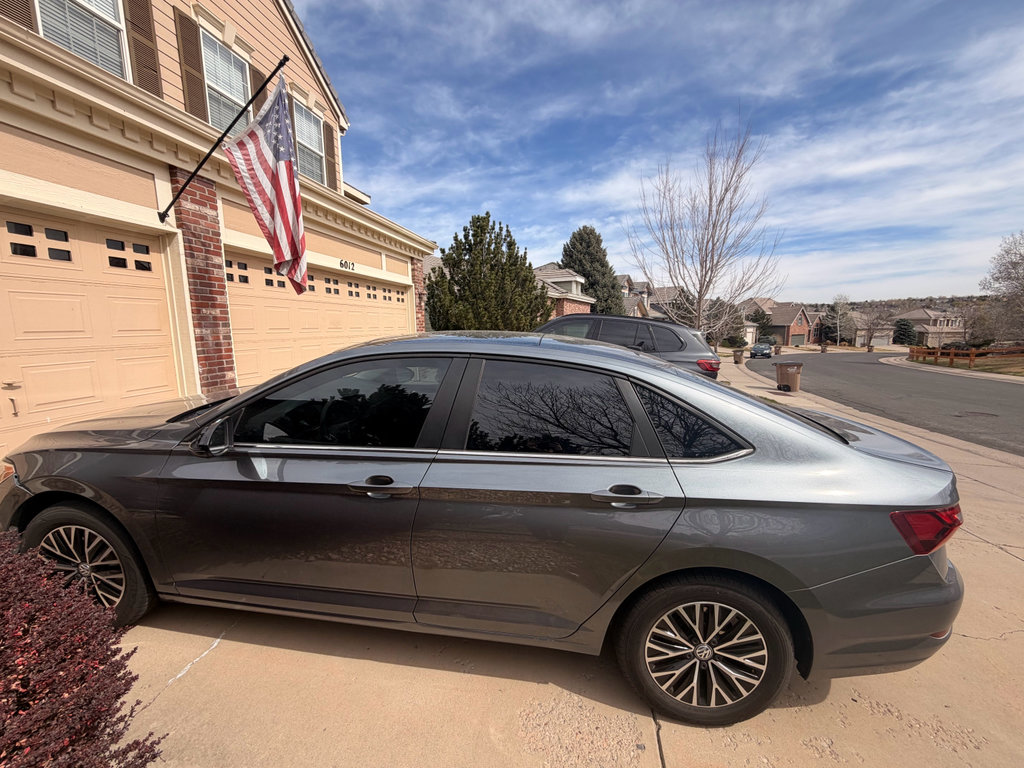 Used 2019 Volkswagen Jetta SE w/ Cold Weather Package image 3