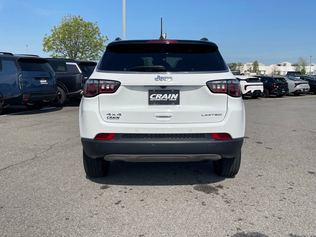 Used 2024 Jeep Compass Limited AWD/4WD image 6
