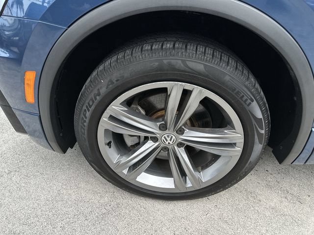 Used 2019 Volkswagen Tiguan SEL R-Line AWD/4WD image 10
