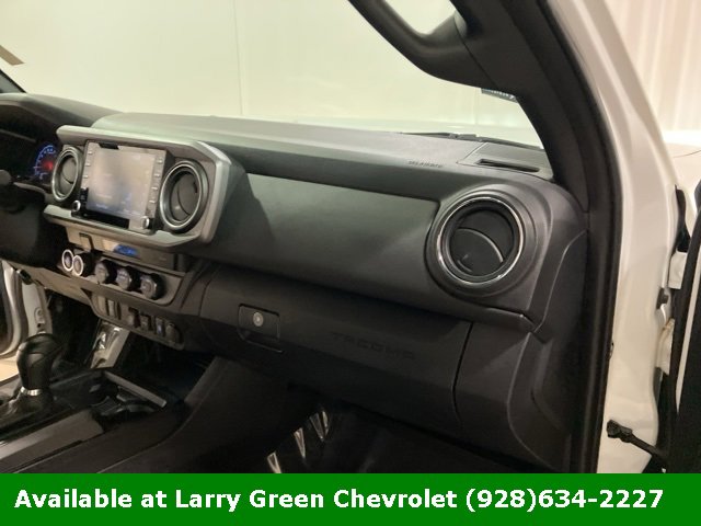 Used 2023 Toyota Tacoma TRD Sport image 21