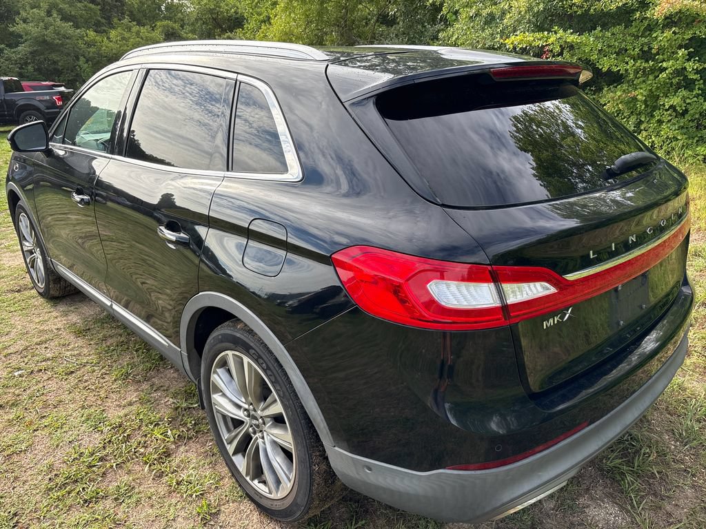Used 2017 Lincoln MKX Reserve w/ Luxury Package AWD/4WD image 12