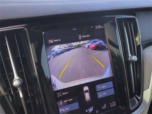 Used 2021 Volvo V60 T5 Cross Country w/ Lounge Package image 14