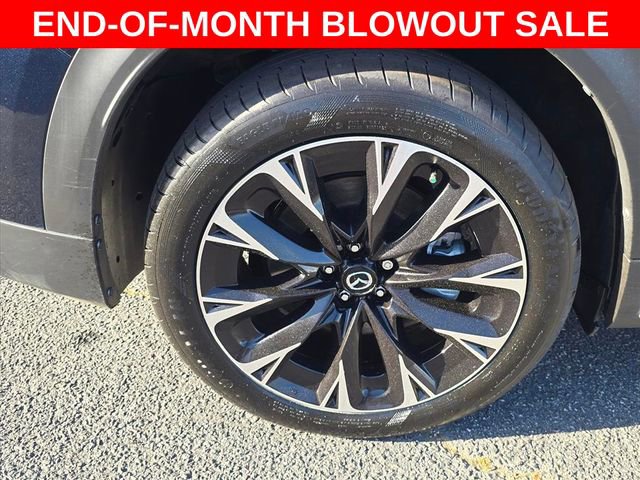 Used 2024 MAZDA CX-90 Plug-In Hybrid w/ Premium Pkg image 32