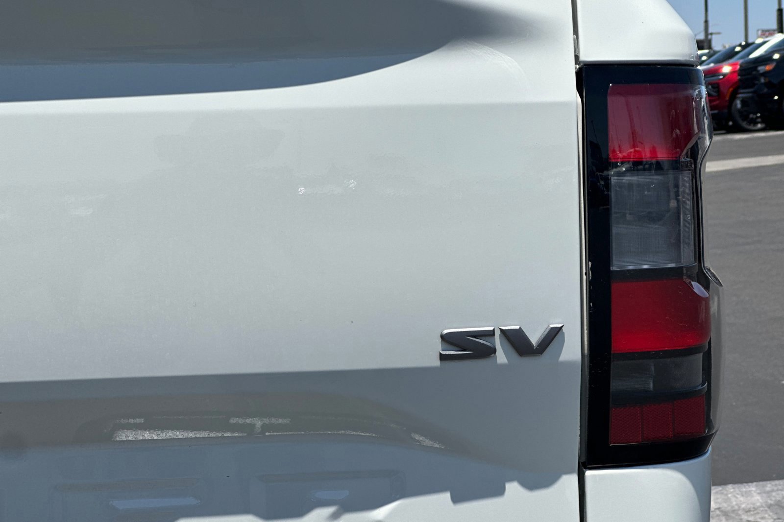 Used 2024 Nissan Frontier SV image 26