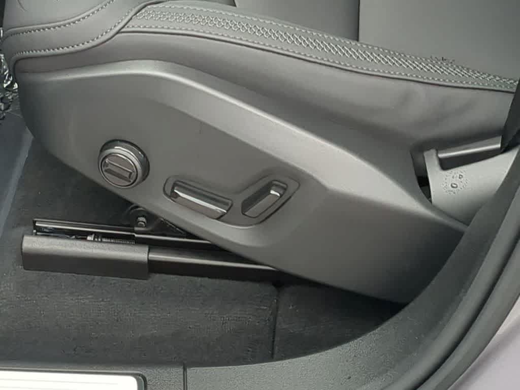 Certified 2026 Volvo XC60 B5 Plus w/ Protection Package Premier AWD/4WD image 16