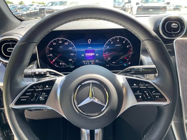 Used 2025 Mercedes-Benz GLC 300 4MATIC image 29