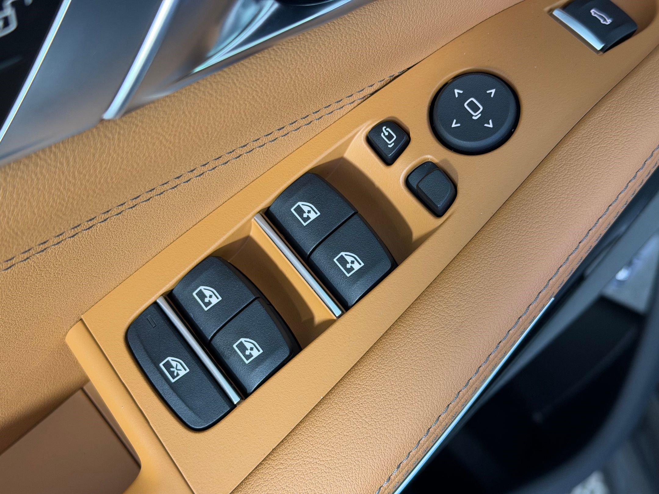 New 2026 BMW X5 xDrive50e w/ Executive Package image 23