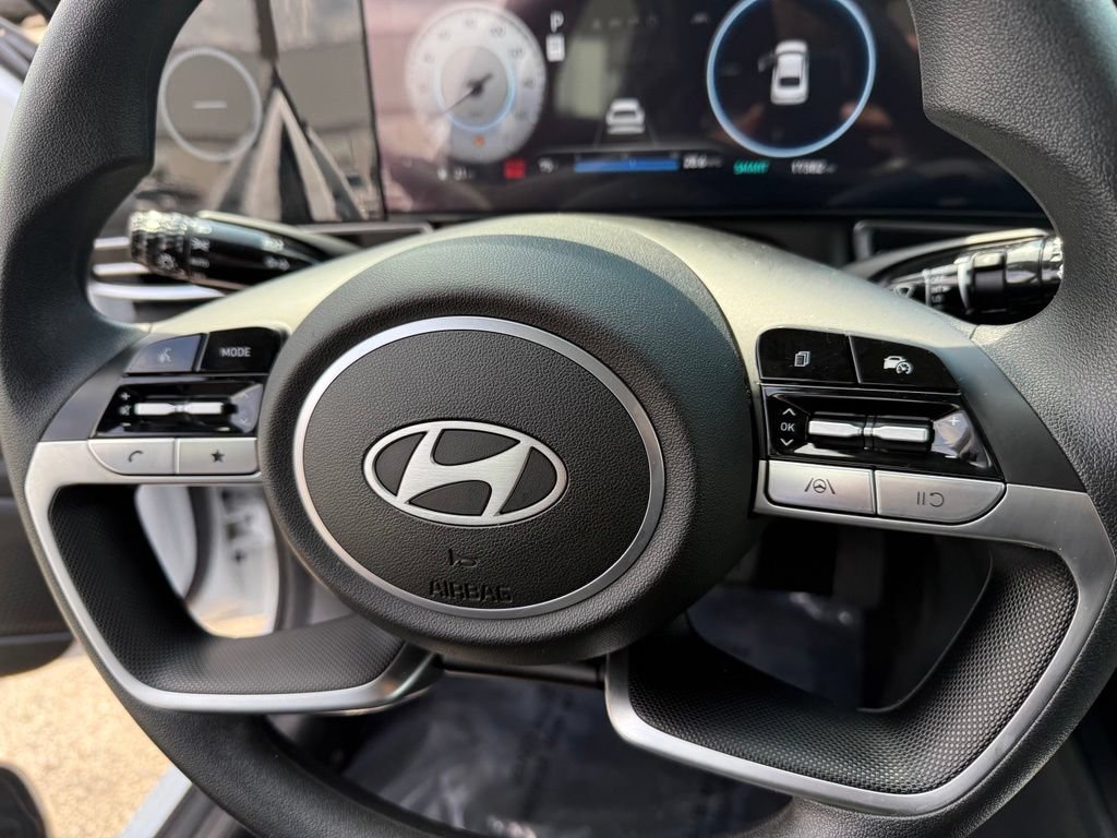Certified 2024 Hyundai Elantra SEL FWD image 26