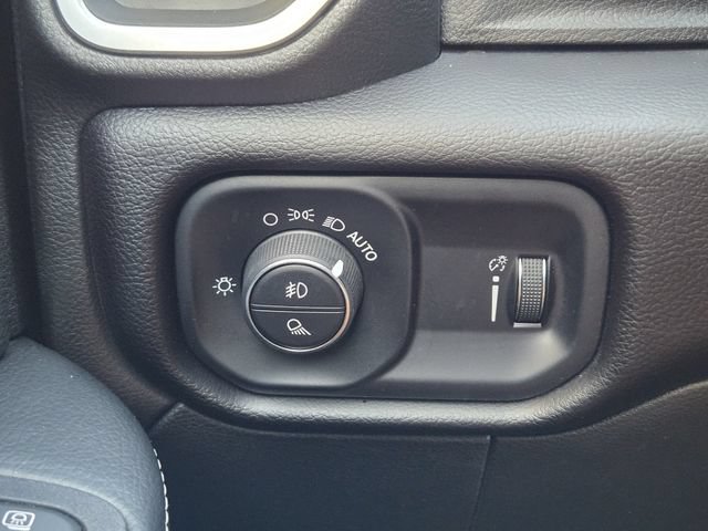 Certified 2025 RAM 2500 Big Horn AWD/4WD image 29
