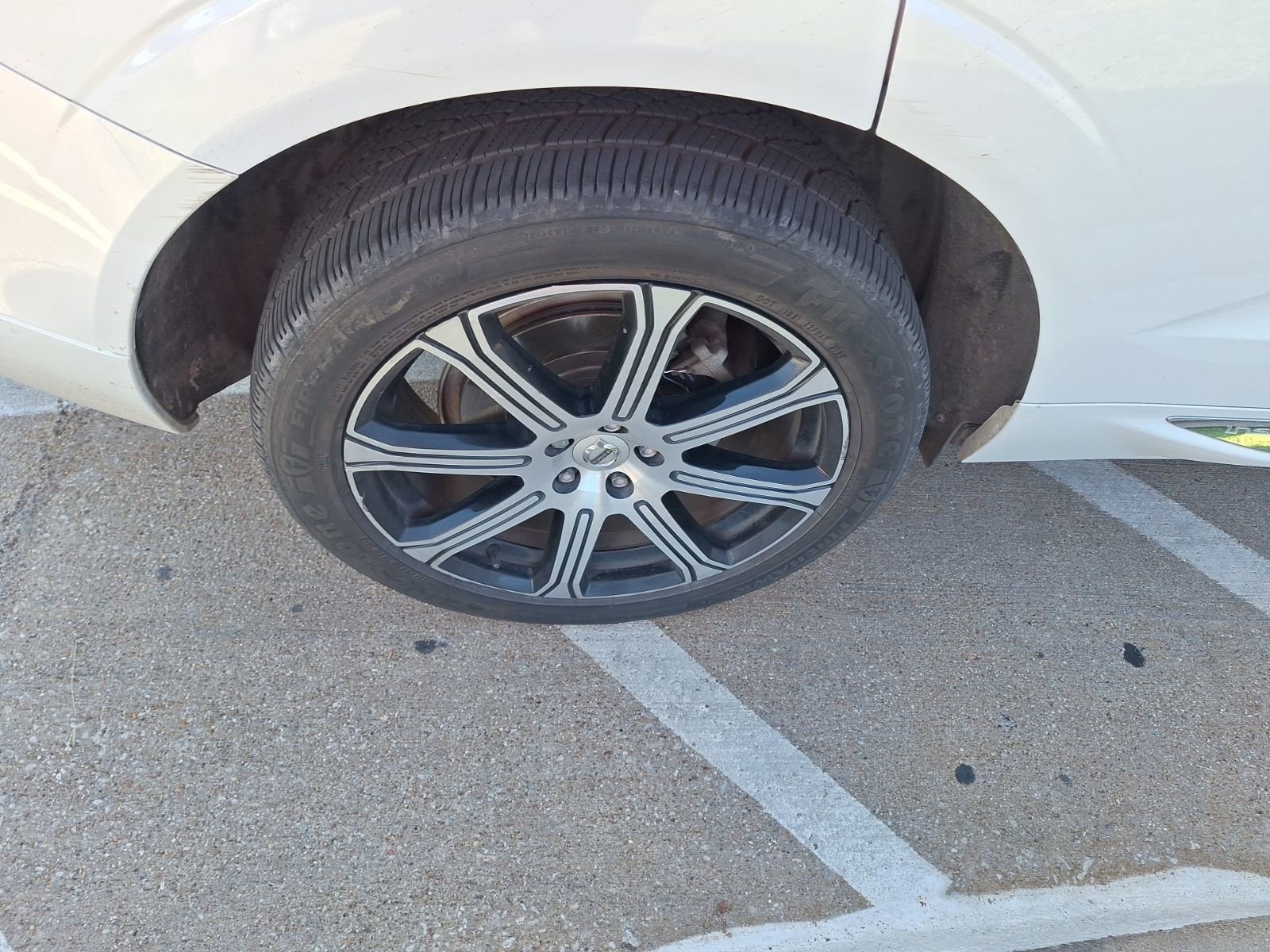 Used 2020 Volvo XC60 T6 Inscription w/ Protection Package Premier image 11