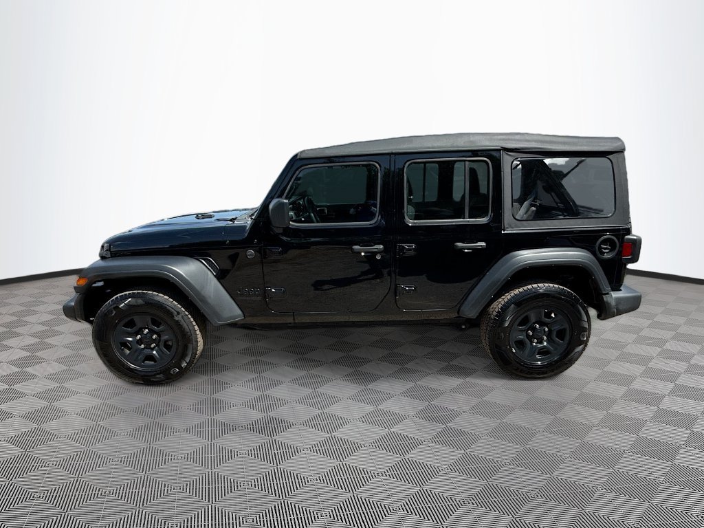 Used 2022 Jeep Wrangler Unlimited Sport AWD/4WD image 9