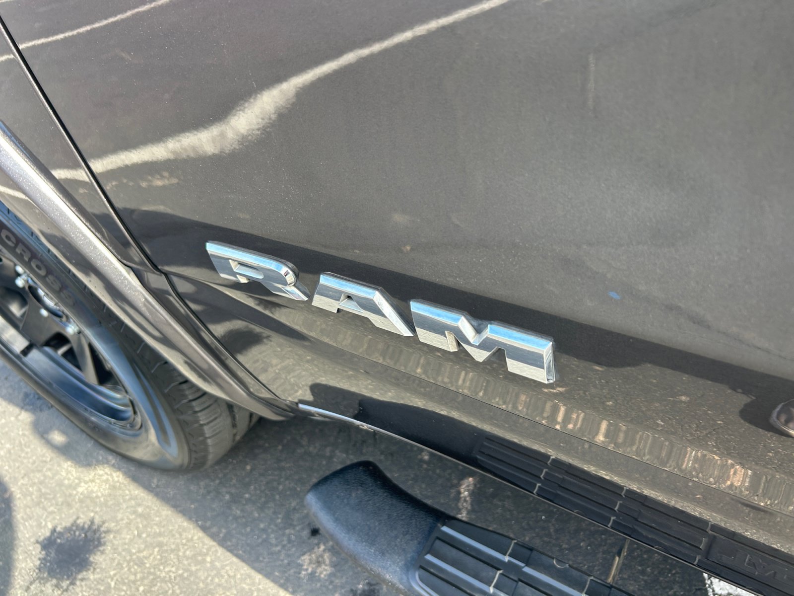 Used 2019 RAM 1500 Laramie w/ Sport Appearance Package AWD/4WD image 22