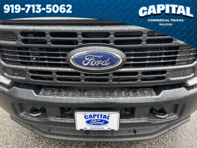 New 2026 Ford F550 4x4 Supercab Super Duty image 12