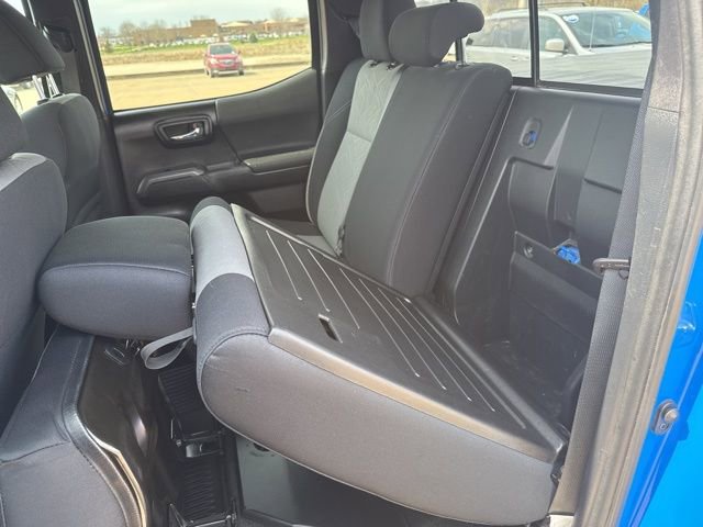 Used 2020 Toyota Tacoma TRD Off-Road image 41