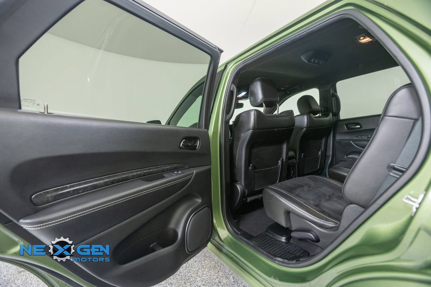 Used 2021 Dodge Durango SRT Hellcat w/ Premium Interior Group AWD/4WD image 26