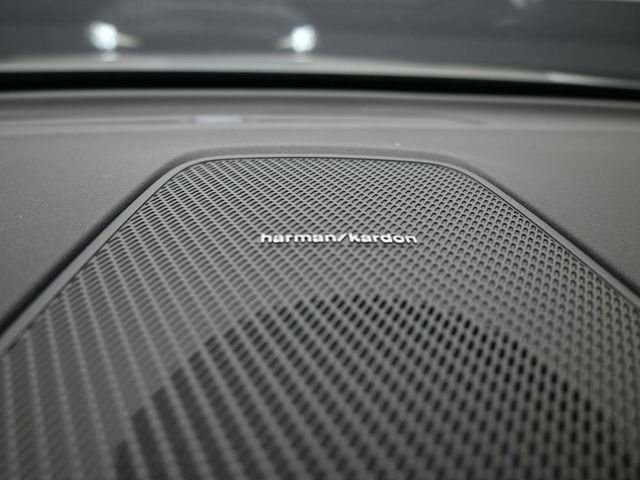 New 2026 Volvo XC60 B5 Plus w/ Protection Package Premier image 31