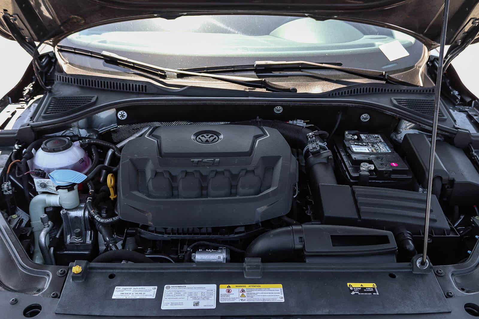 Certified 2022 Volkswagen Passat 2.0T SE FWD image 29