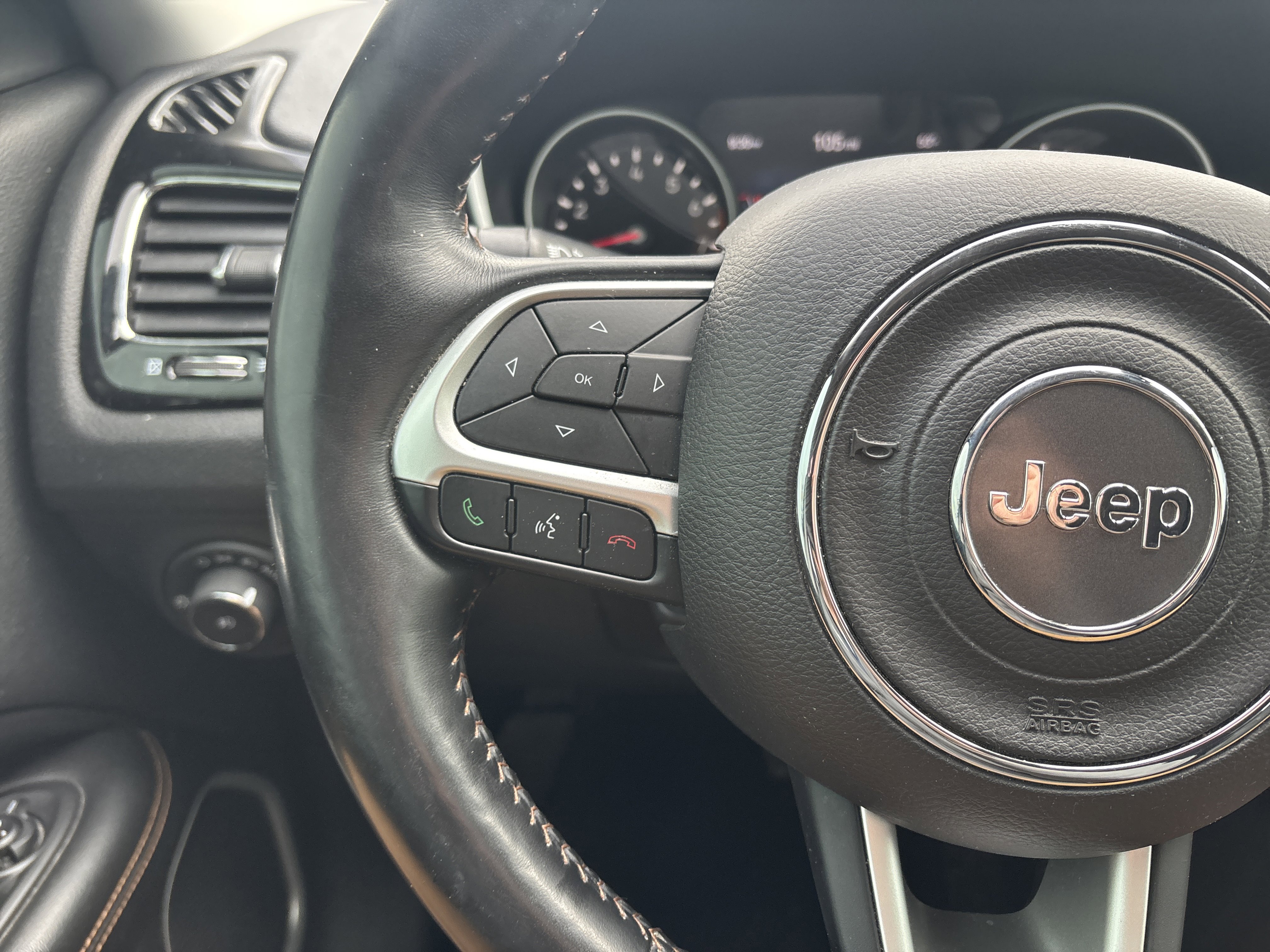Used 2018 Jeep Compass Limited w/ Safe & Security Group image 18