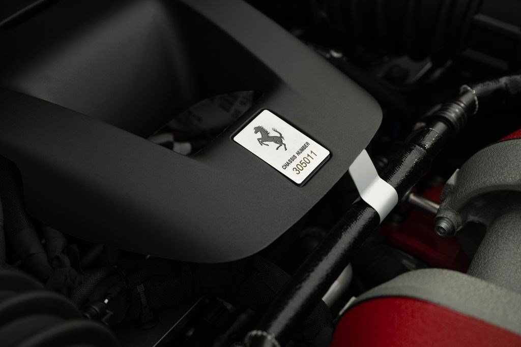 Used 2024 Ferrari Purosangue AWD/4WD image 15