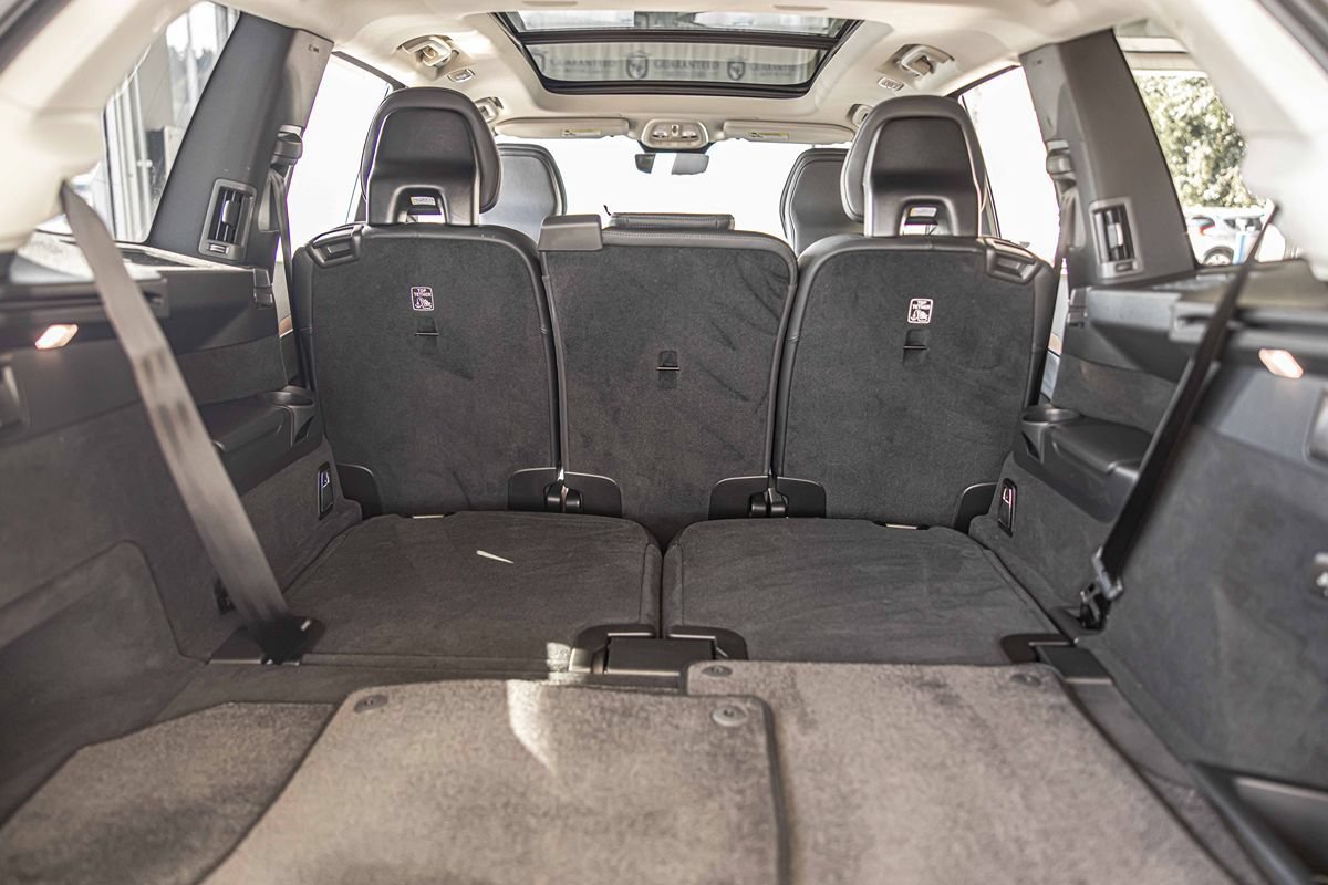 Used 2025 Volvo XC90 B6 Plus AWD/4WD image 17