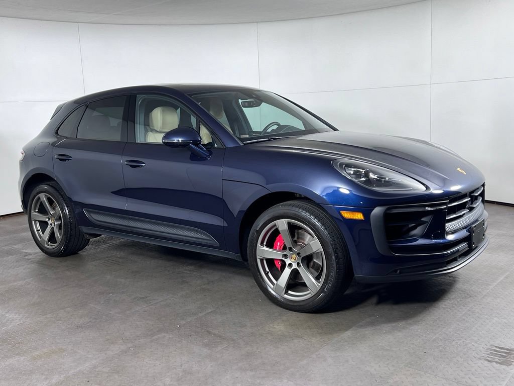 Certified 2023 Porsche Macan S AWD/4WD image 9
