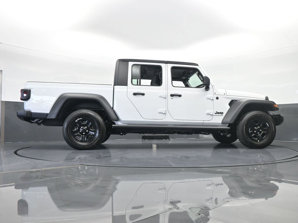 Used 2025 Jeep Gladiator Sport image 57