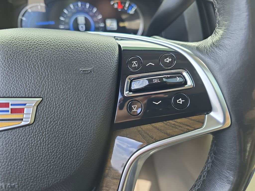 Used 2018 Cadillac Escalade Luxury RWD image 19
