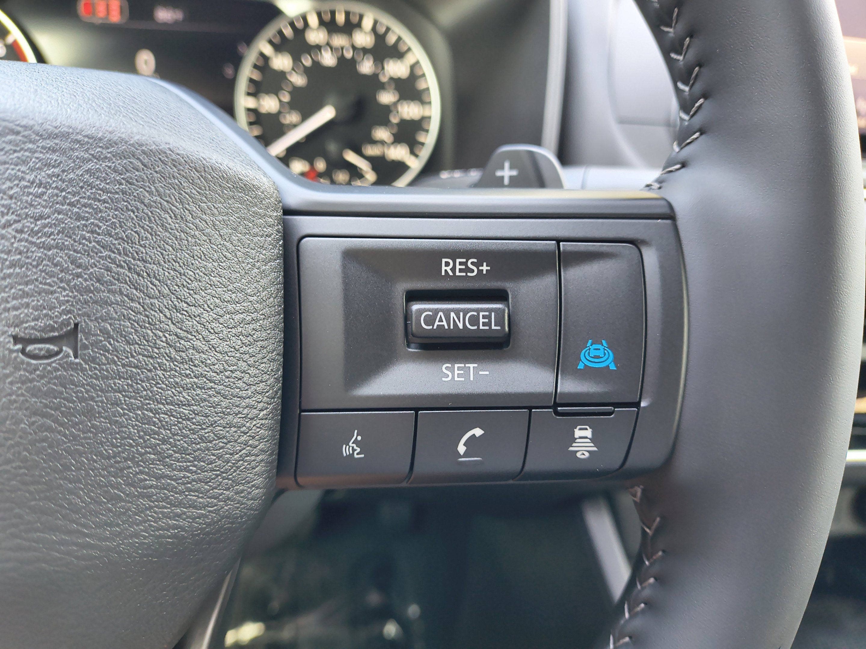 New 2026 Nissan Rogue SV FWD image 33