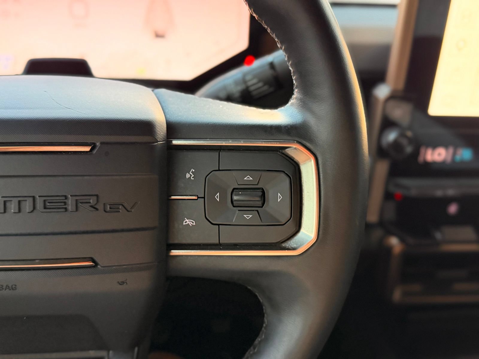 Used 2024 GMC Hummer EV 2X w/ Extreme Off-Road Package AWD/4WD image 42