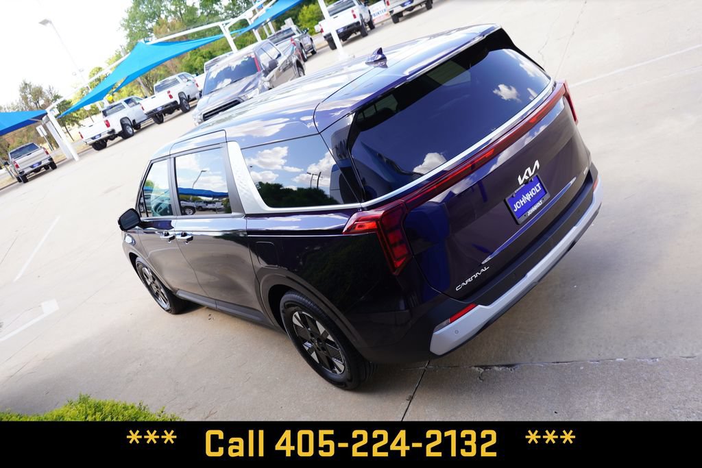 Used 2026 Kia Carnival LXS FWD image 11