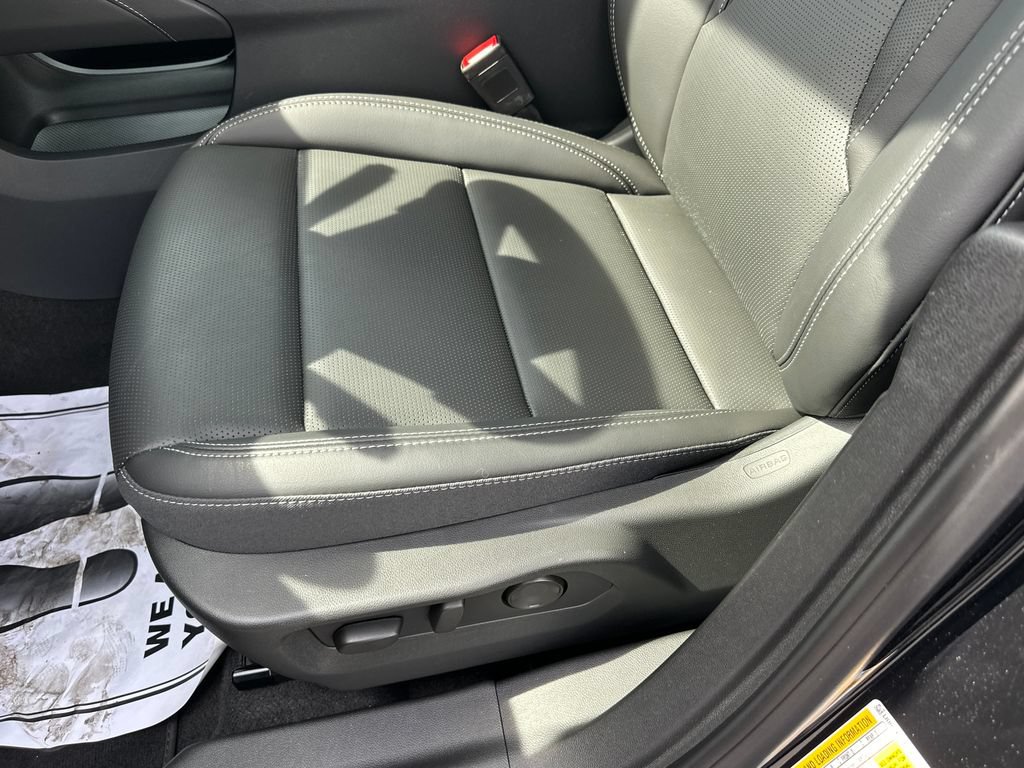 New 2025 Buick Envision Preferred AWD/4WD image 13