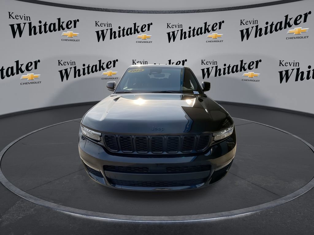 Used 2025 Jeep Grand Cherokee L Limited w/ Black Appearance Package image 3