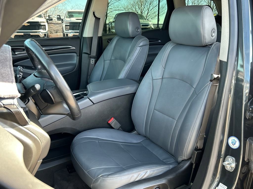 Used 2020 Buick Enclave Essence image 17