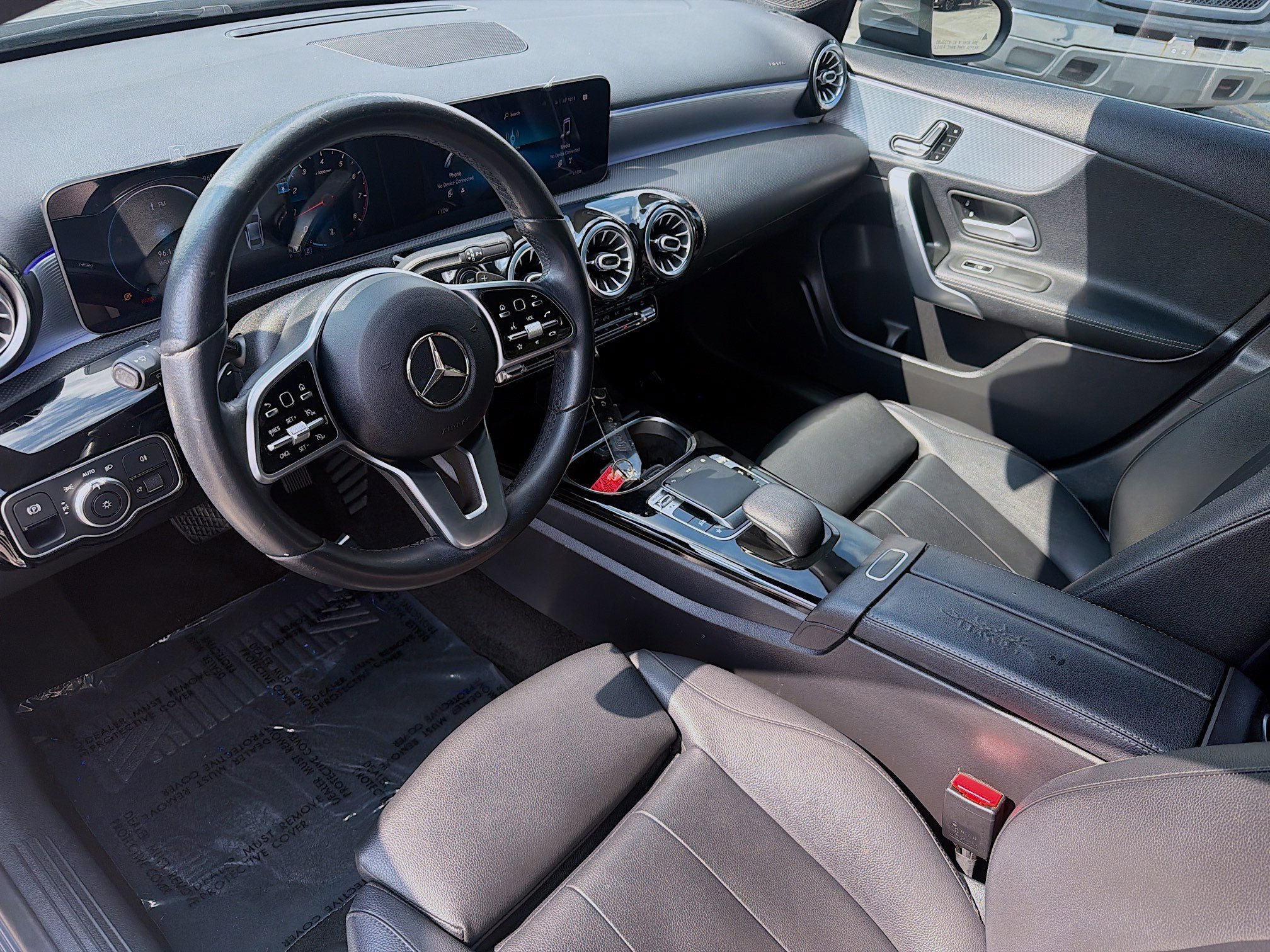Used 2020 Mercedes-Benz A 220 w/ Premium Package image 7