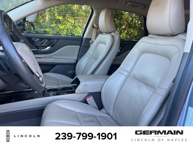 Used 2022 Lincoln Corsair Reserve w/ Elements Package image 11