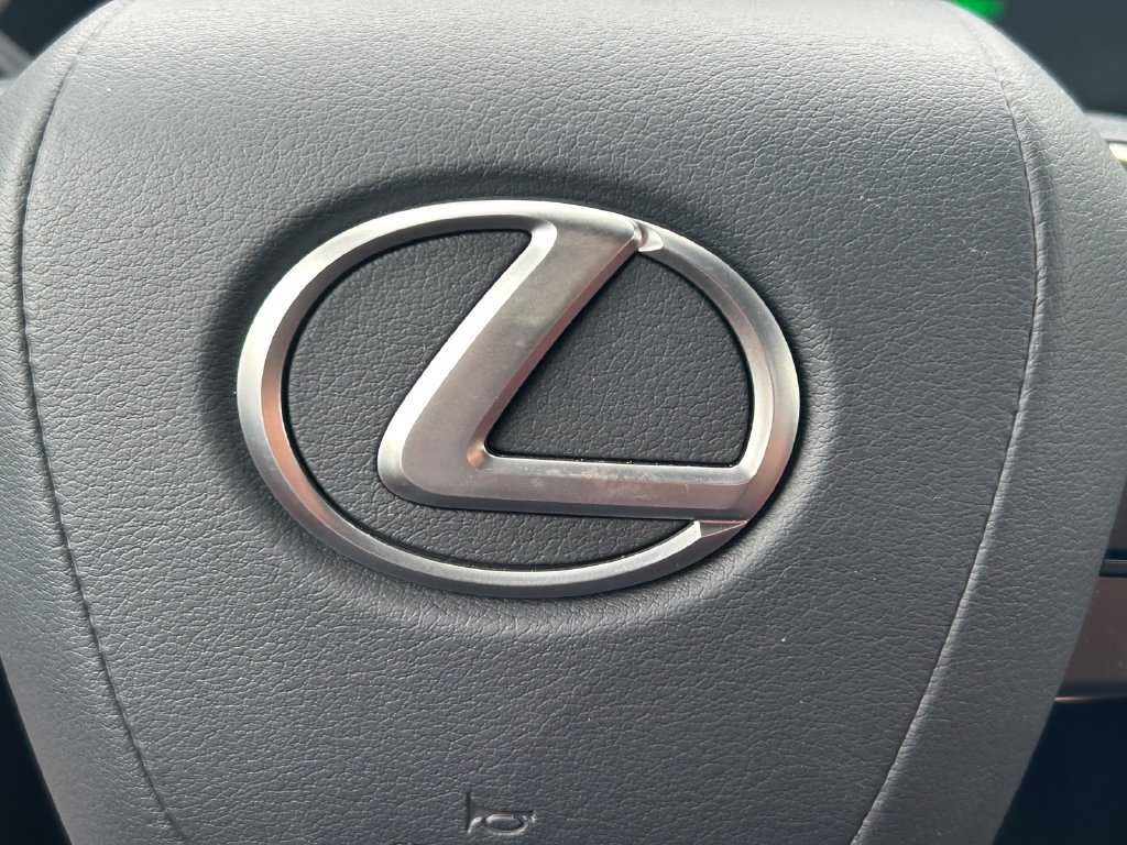 Used 2024 Lexus RX 500h F Sport AWD/4WD image 40