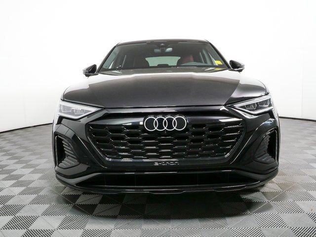 Used 2024 Audi SQ8 e-tron Premium Plus w/ Black Optic Package image 37