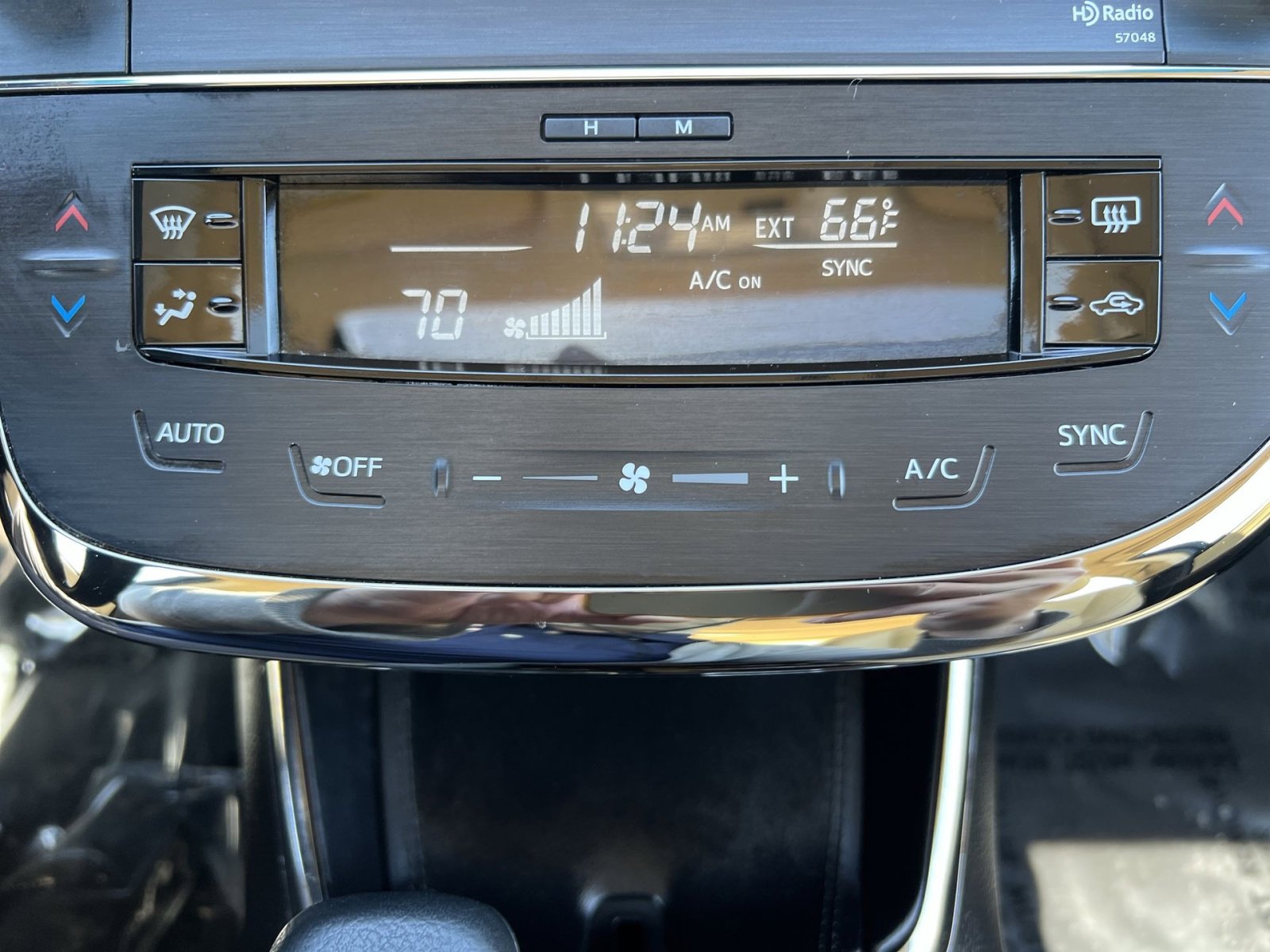 Used 2014 Toyota Avalon XLE Touring FWD image 21