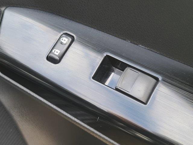 Used 2018 Toyota RAV4 Limited image 21