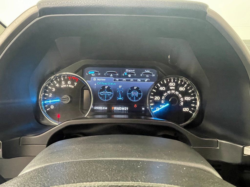 Used 2016 Ford F150 Lariat w/ Equipment Group 502A Luxury AWD/4WD image 16