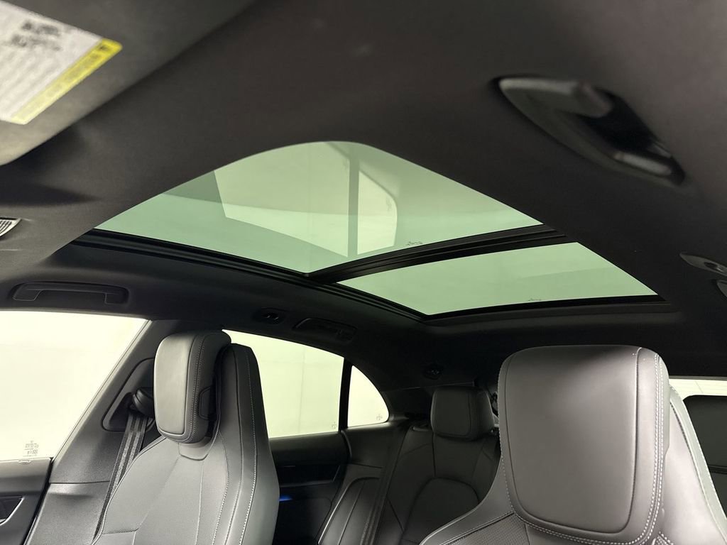 New 2025 Porsche Macan 4 Electric AWD/4WD image 43