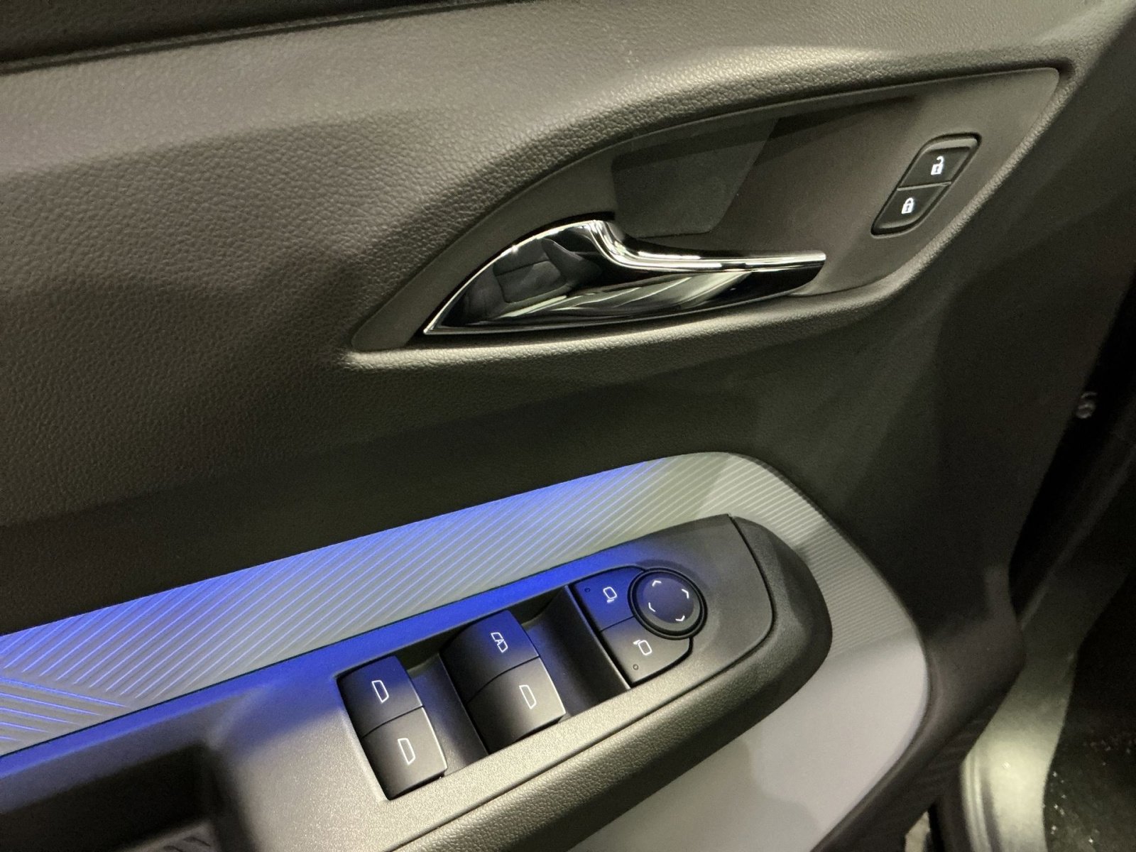 New 2027 Chevrolet Bolt RS w/ Technology Package image 23