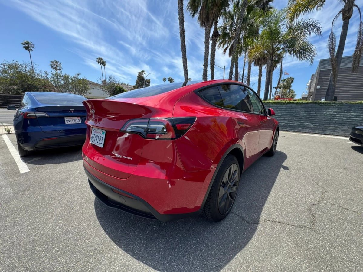 Used 2022 Tesla Model Y Long Range AWD/4WD image 9