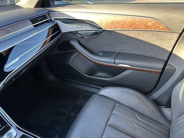 Used 2022 Audi A8 L 3.0T AWD/4WD image 33