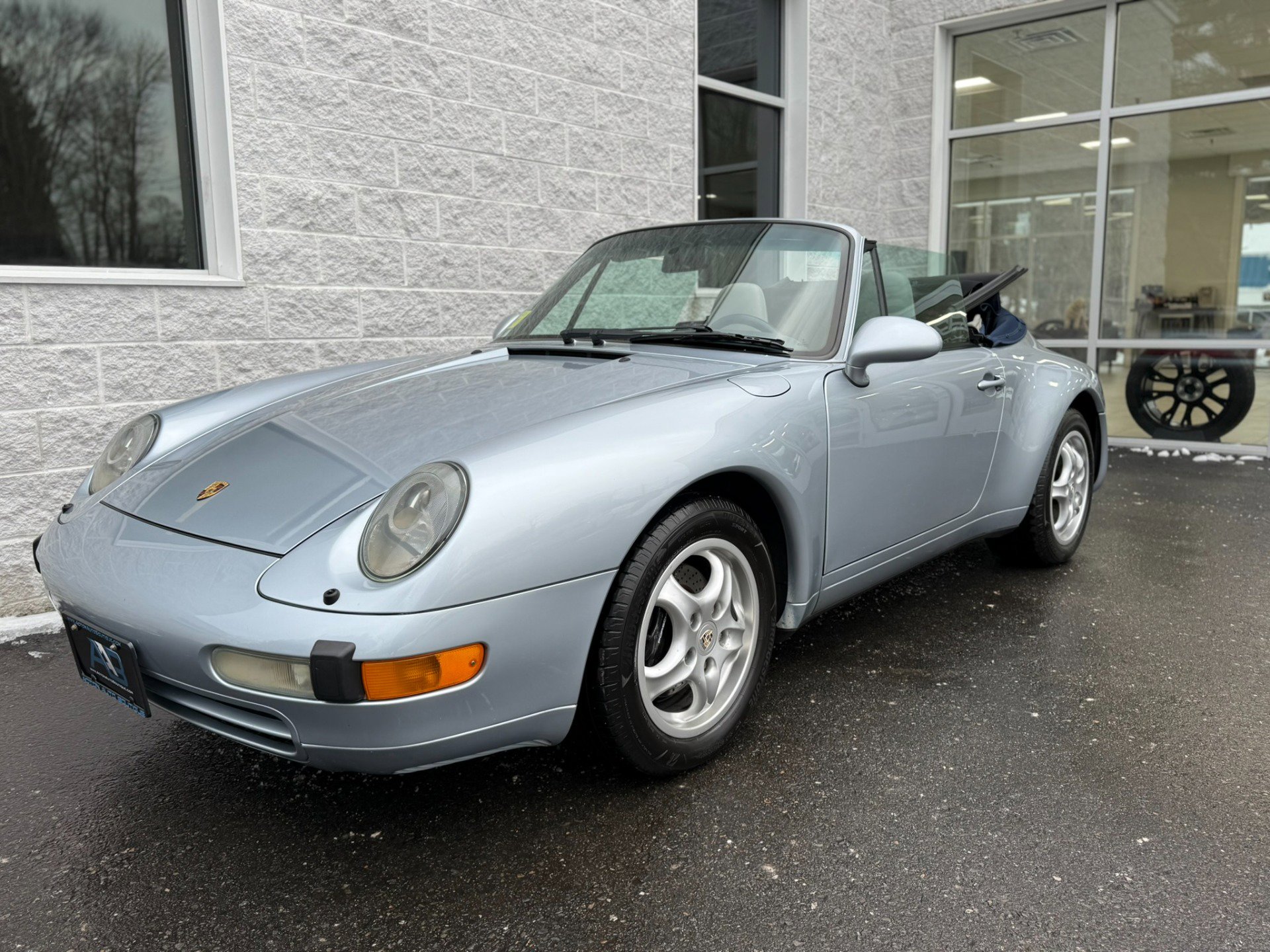 Used 1995 Porsche 911 Carrera image 6