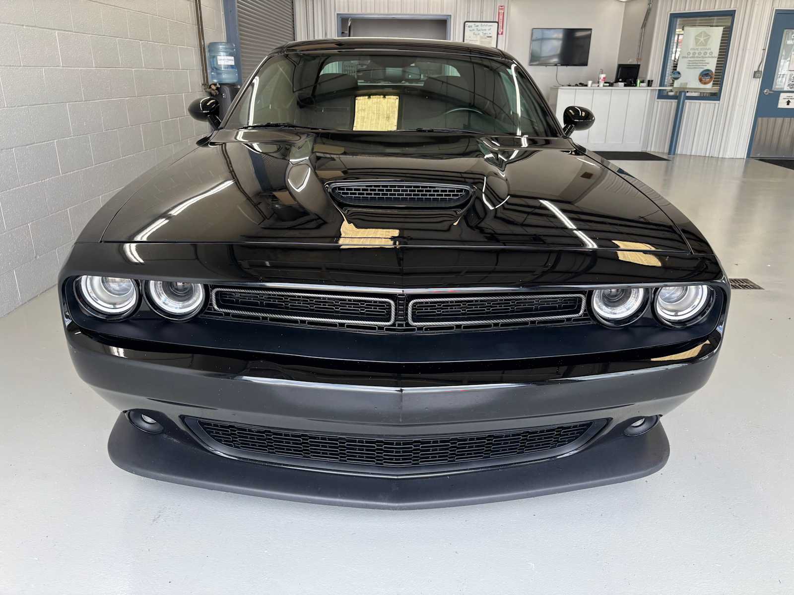 Used 2020 Dodge Challenger R/T RWD image 3