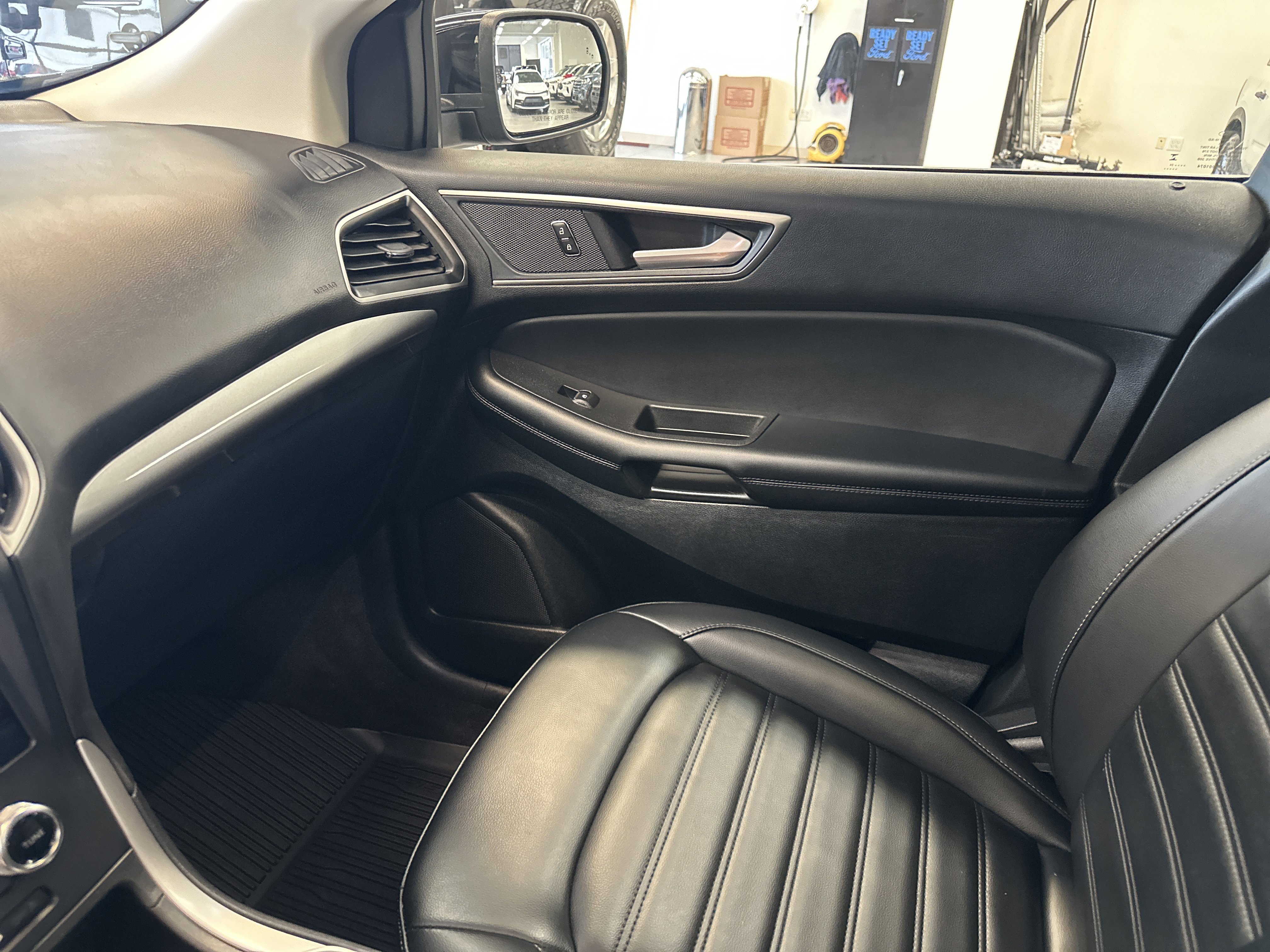 Used 2024 Ford Edge SEL w/ Convenience Package image 26