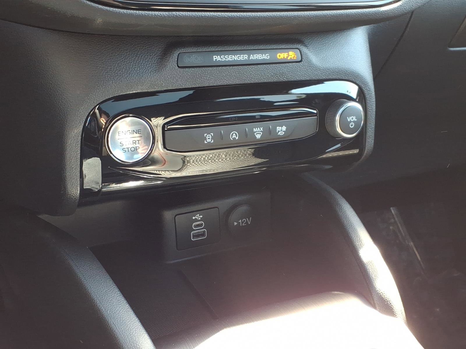 Used 2024 Ford Escape ST-Line w/ Tech Pack #1 AWD/4WD image 22