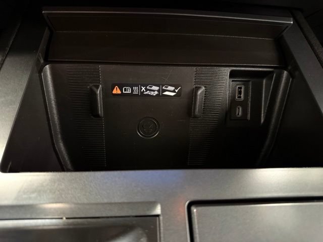 Used 2024 GMC Hummer EV 3X AWD/4WD image 37